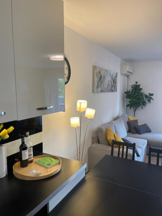 Superbe Appart 2 Pieces 8 Min A Pied De La Mer Apartment